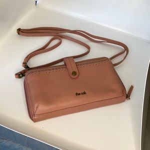 The sak crossbody wallet